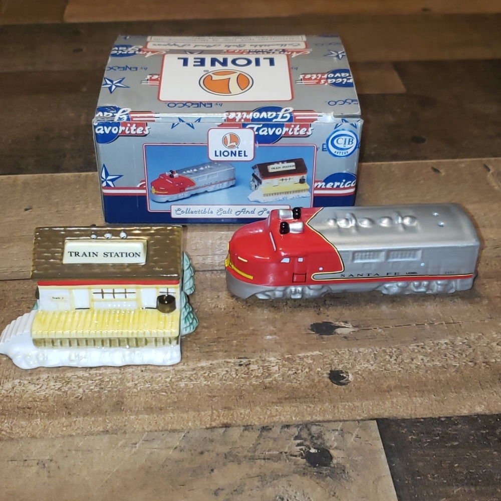 Lionel Collectible Salt and Pepper Shakers